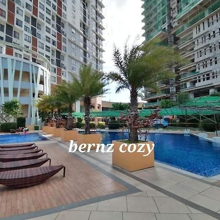 Congressional Town Center Aparthotel Манила Екстериор снимка