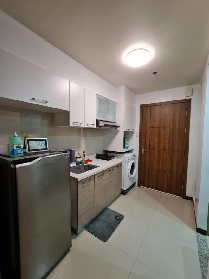 Congressional Town Center Aparthotel Манила Екстериор снимка