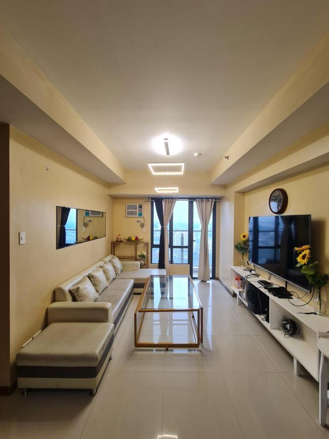 Congressional Town Center Aparthotel Манила Екстериор снимка